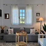 Rinio House In Adamas * Mytakas