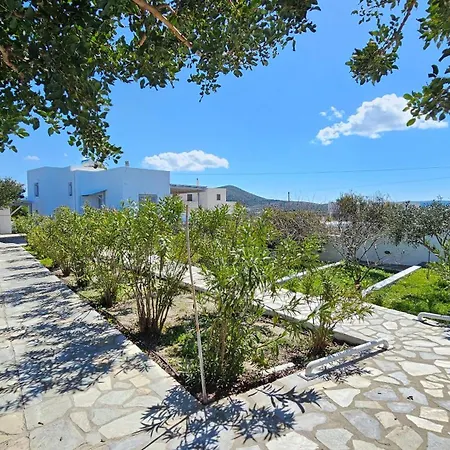 펜션 Rinio House In Adamas *