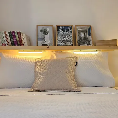 Rinio House In Adamas 펜션 *