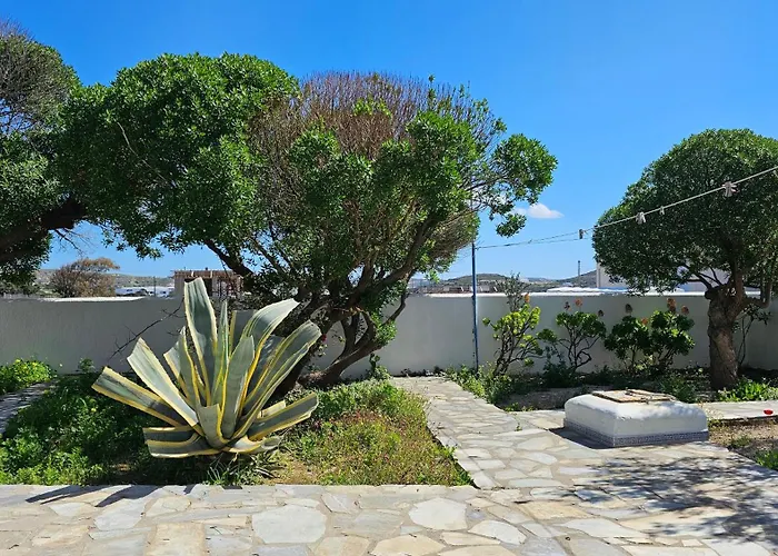 Rinio House In Adamas 펜션 *