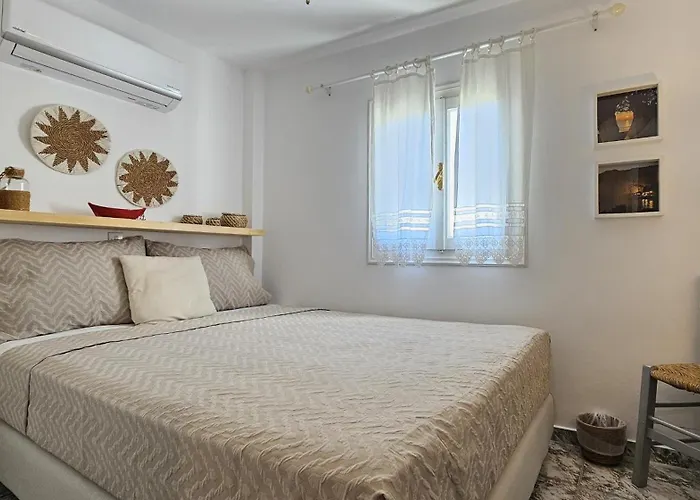 Rinio House In Adamas