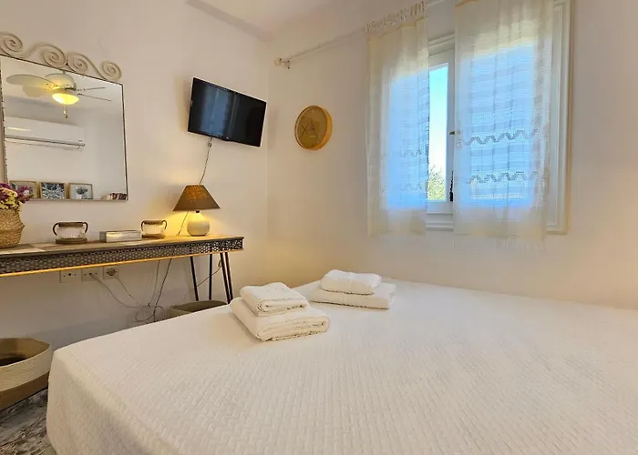 Rinio House In Adamas 펜션 Mytakas