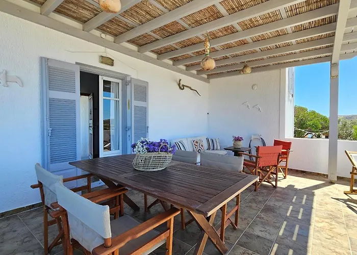 Rinio House In Adamas 펜션 Mytakas