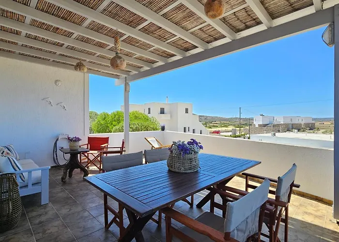 펜션 Rinio House In Adamas *